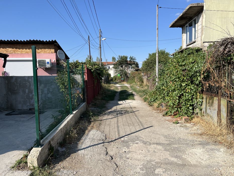 Незастроен парцел в регулация - кв. Видните, с. Казичене, гр. София