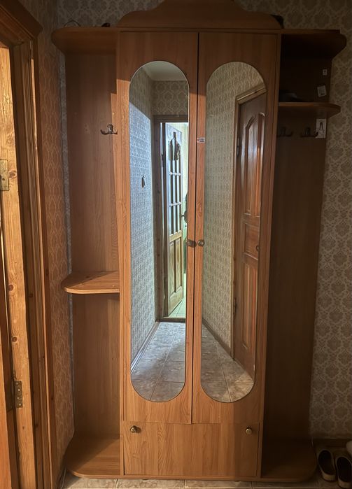 Шкаф для прихожей