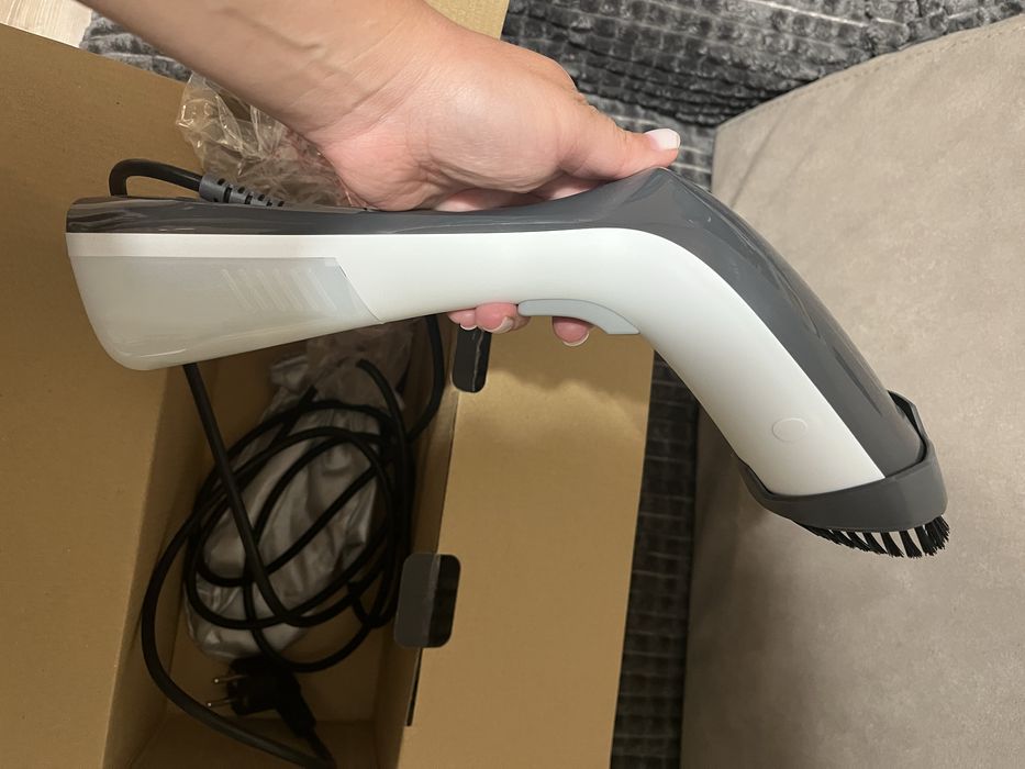 Уред за гладене с пара AEG