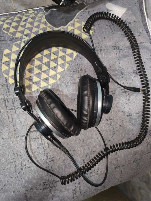 Профессионалний студийний наушники AKG K271 MK II