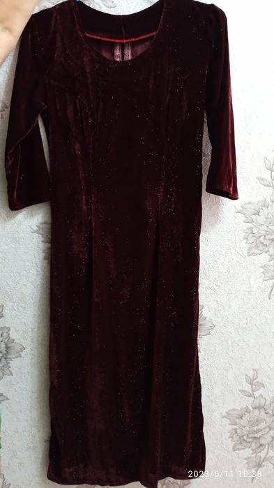 Платья каждое 4000