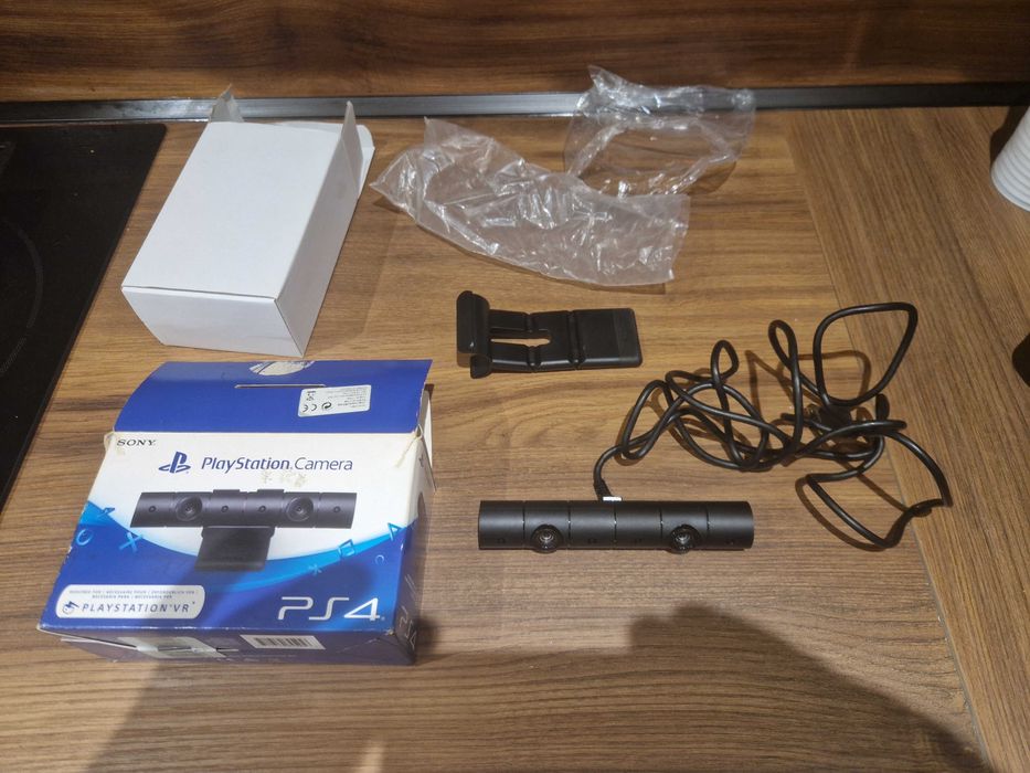 Продавам камера за PlayStation 4