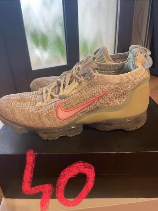 Încălțăminte și geacă nike