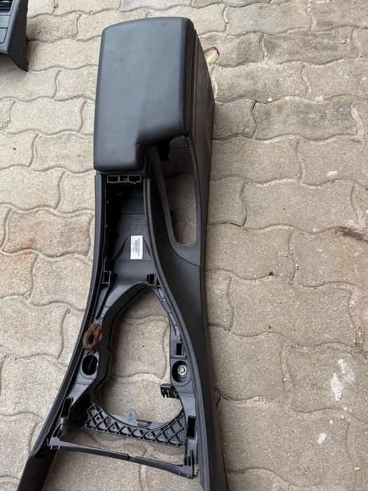 Подлакътник bmw e90/91