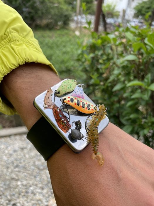 Магнитна гривна за риболов