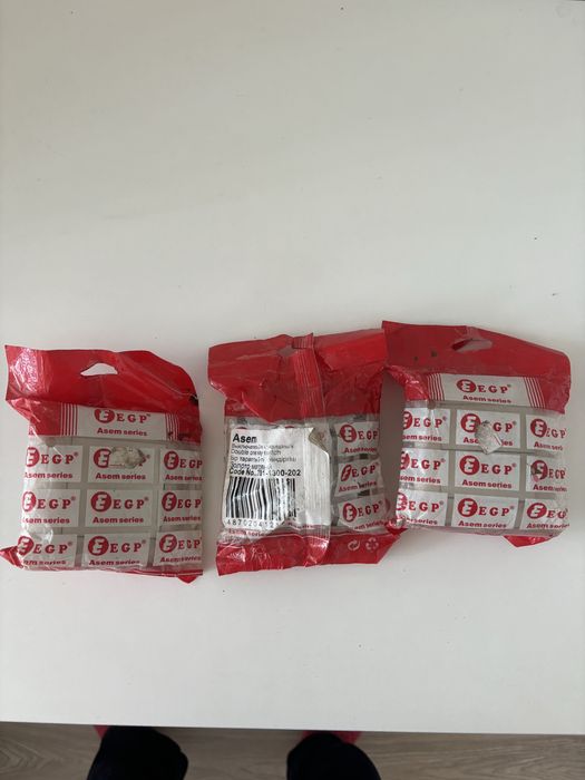 Выключатель серый матовый