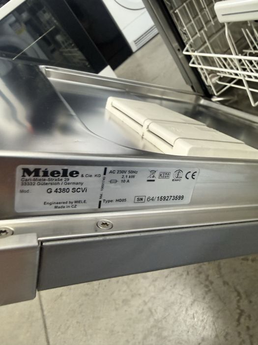 Съдомиялна машина за вграждане MIELE