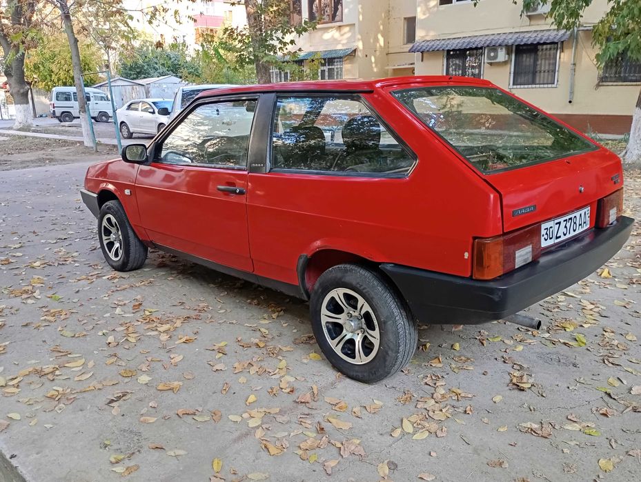 Автомобиль Ваз 2108