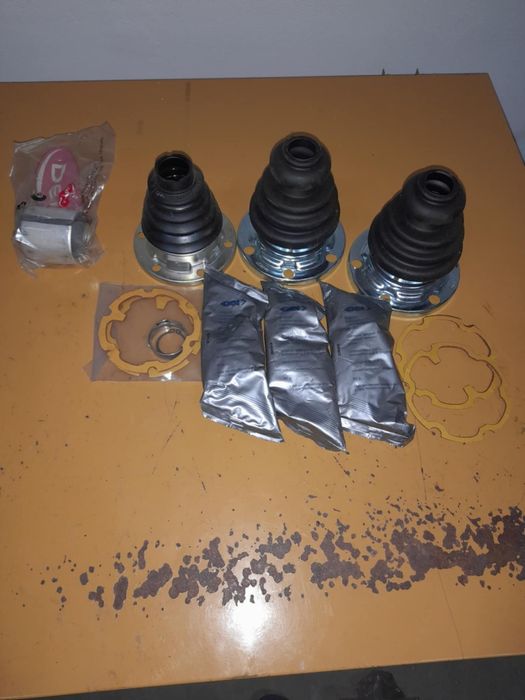 Vând Ușă dreapta față și Ușă dreapta spate wv T4