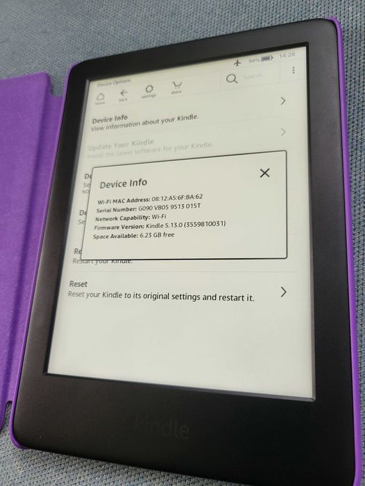 Kindle 10то поколение с подсветка и калъф. Цената е крайна!