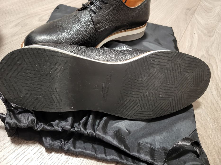 Teodor Теодор concept черни спортно-елегантни обувки дерби