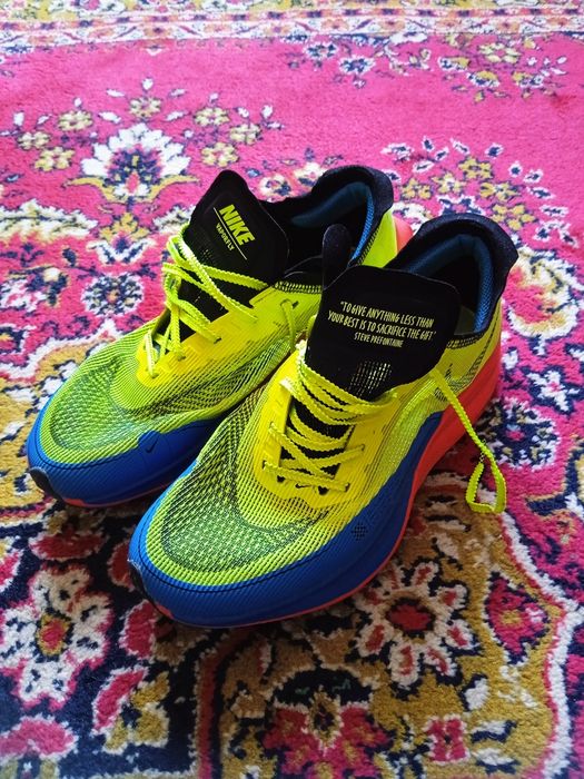 Беговые кроссовки Nike