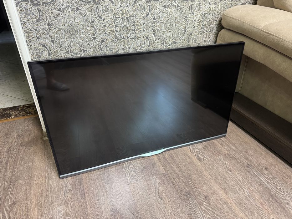 Телевизор Philips 108 cm