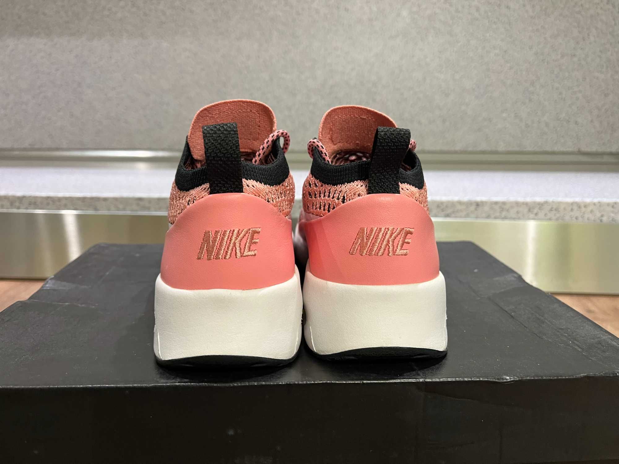 Air max thea bright melon best sale