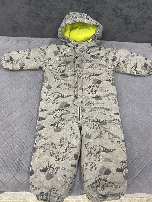 Продам комбез Next