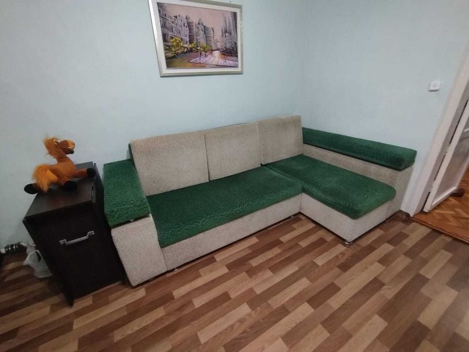 Продам дёшево диваны б.у.