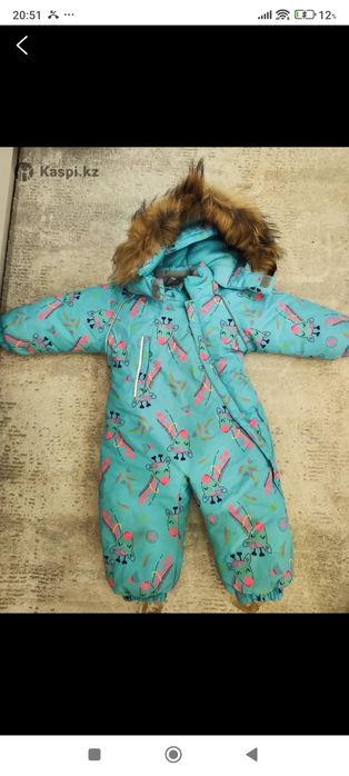 Отдам даром 2 комбинезона