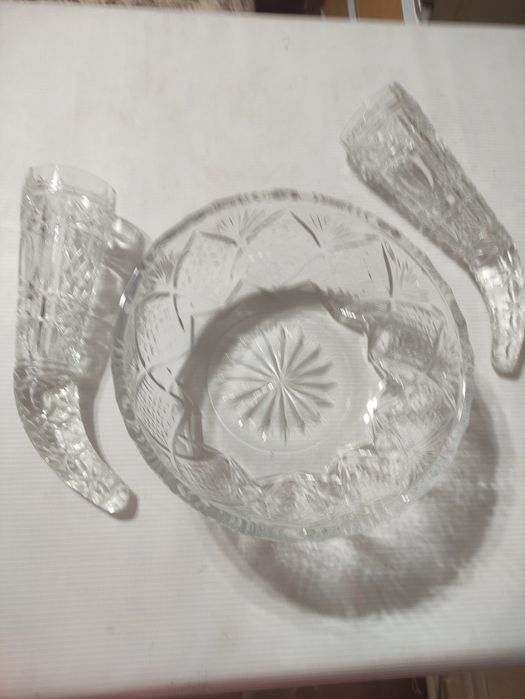 Продается хрусталь чаша и 2 рога