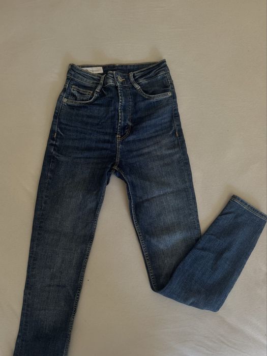 Zara 32 чисто нови!