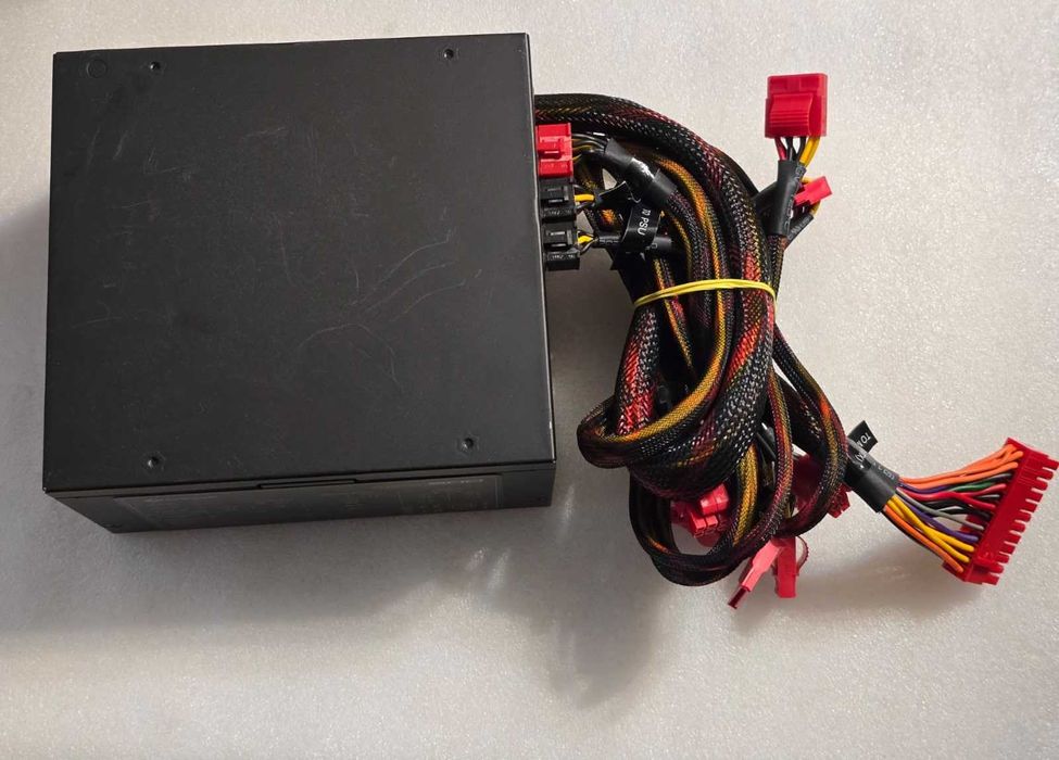 Sursa modulara PC Sharkoon WPM 500W 80PLUS Bronze, 1 x 6+2 pini