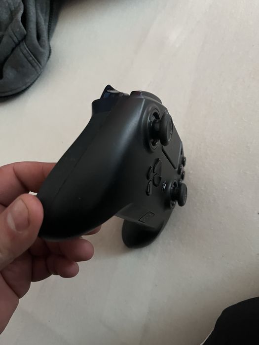 Telecomanda ps4. RAZER