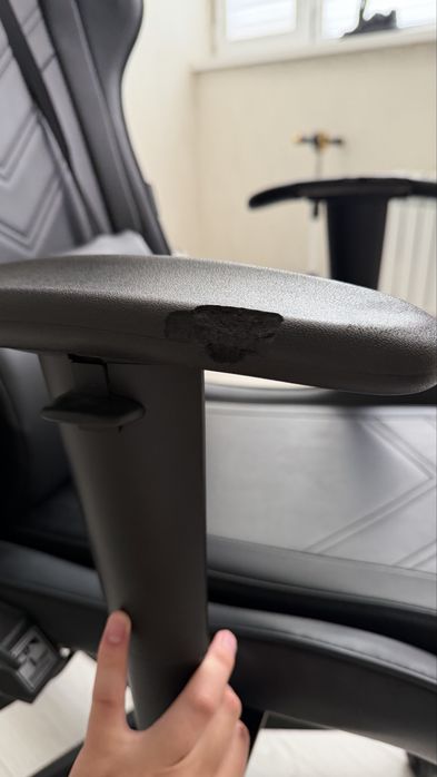 Игровое кресло DxRacer Prince