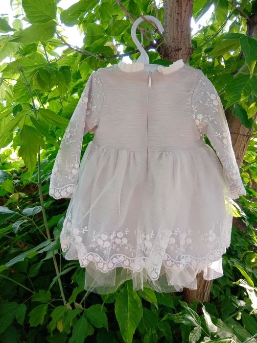 Бебешка рокличка!