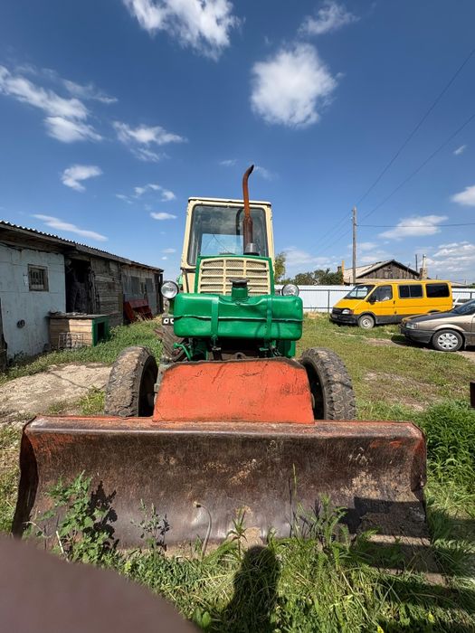 Трактор ЮМЗ-6 с устоновкой