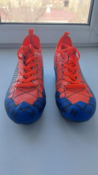 Продается срочно бутсы