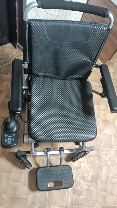 Инвалидная коляска электрическая.