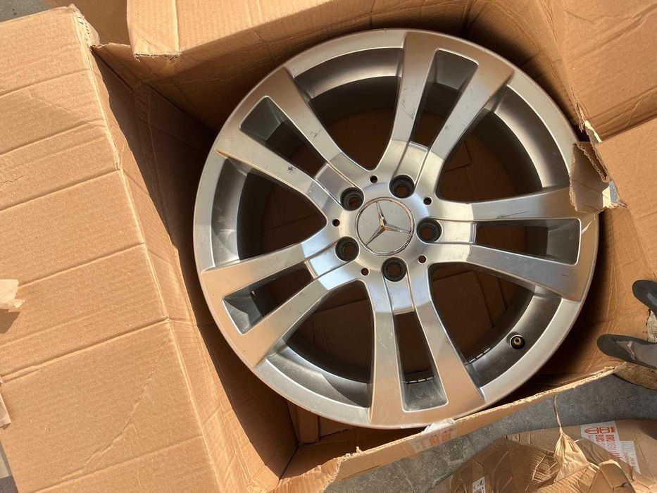 Jante R18 Mercedes-Benz 8.5Jx18 ET58