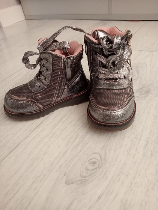 Ботинки для девочки