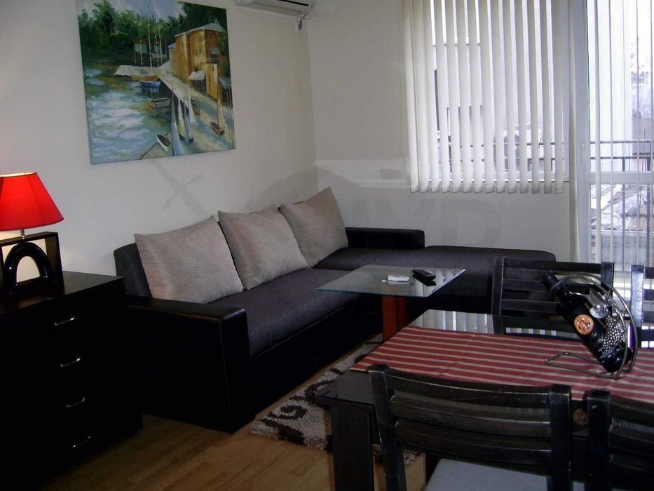Дава се под наем Двустаен апартамент в Варна, Погреби - 62 кв.м за 498.27 € - Снимка #1