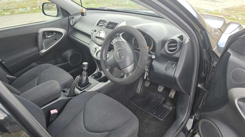 Toyota RAV 4  2.2  D4D