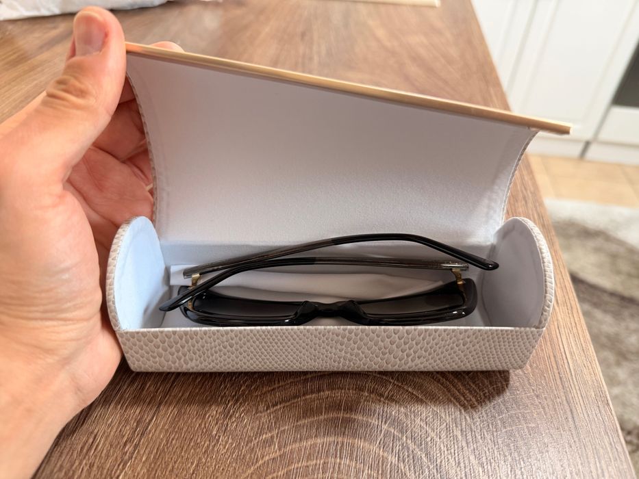 Слънчеви очила чисто нови