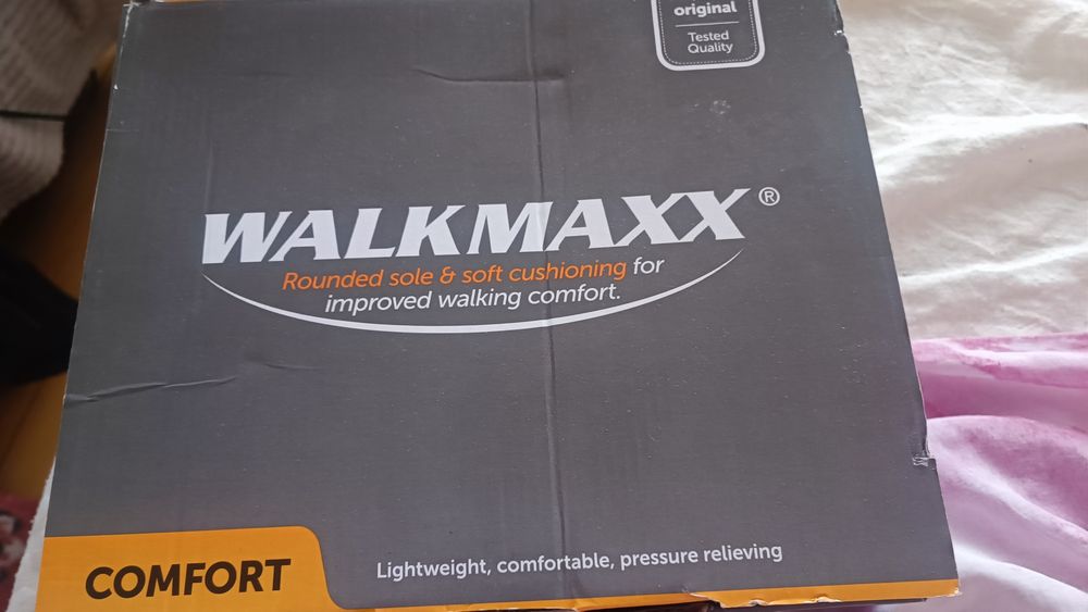 Обувки кецове Walkmaxx нови 39 номер