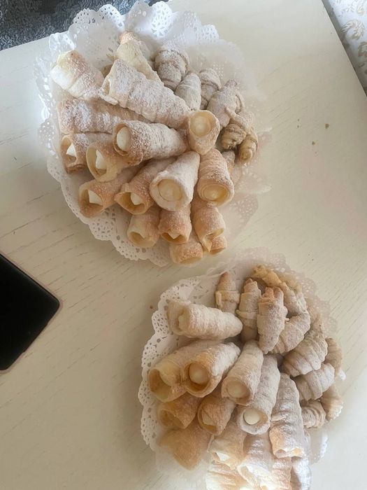 Премиальная домашняя выпечка трубочки и рогалики на заказ