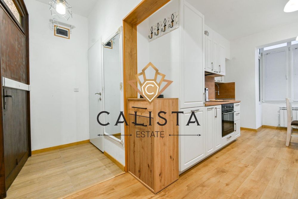 Дава се под наем Двустаен апартамент в София, Център - 46 кв.м за 776.73 € - Снимка #11