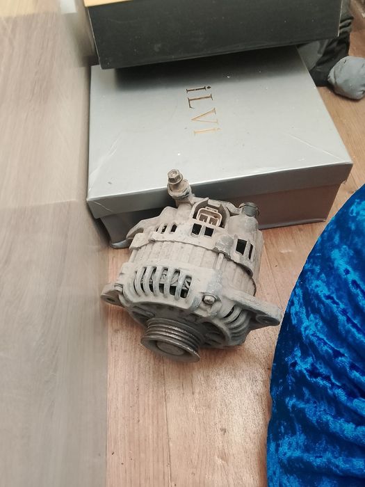 Запчасти на Мазду кронос