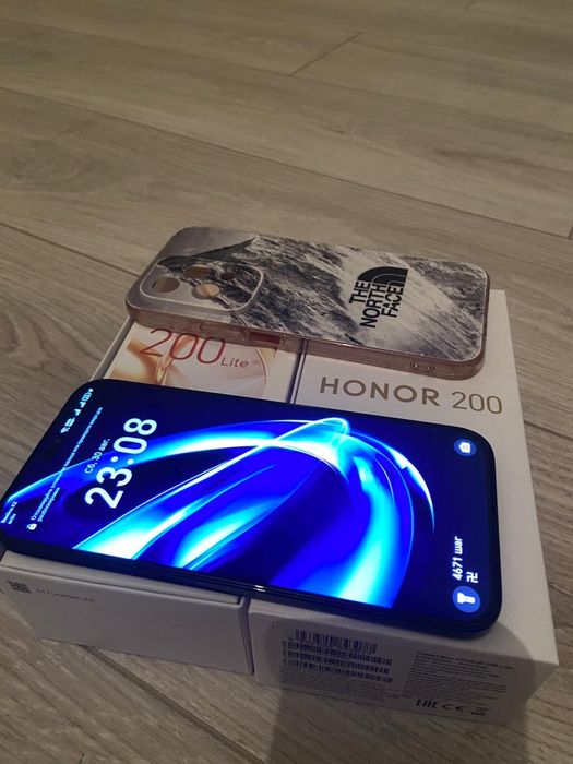 Honor 200 lite, в отличном состояний