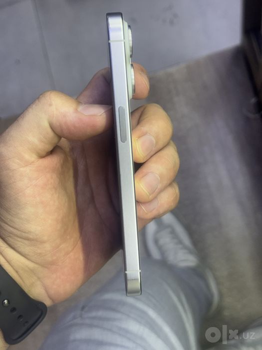 iPhone 15 pro 128gb