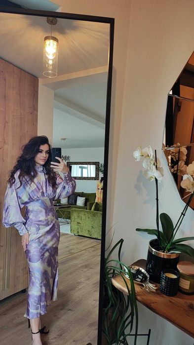 Rochie superbă  midi