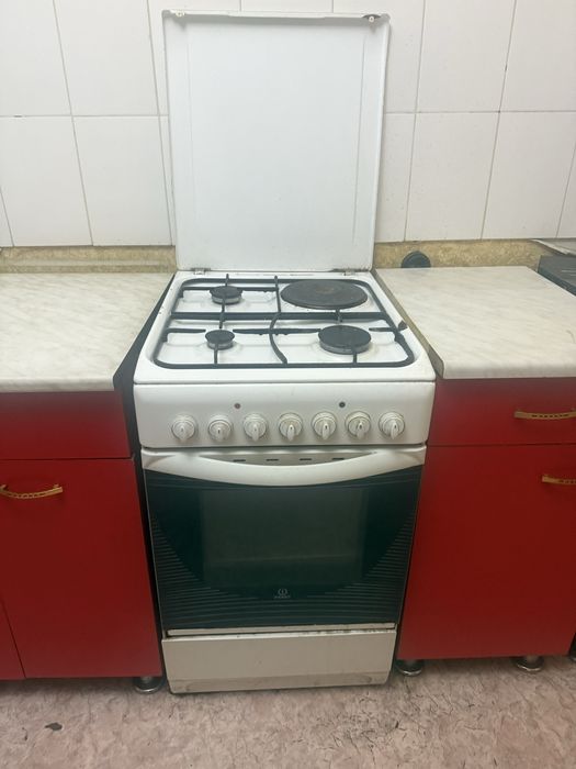 Срочно продам кухонный шкаф