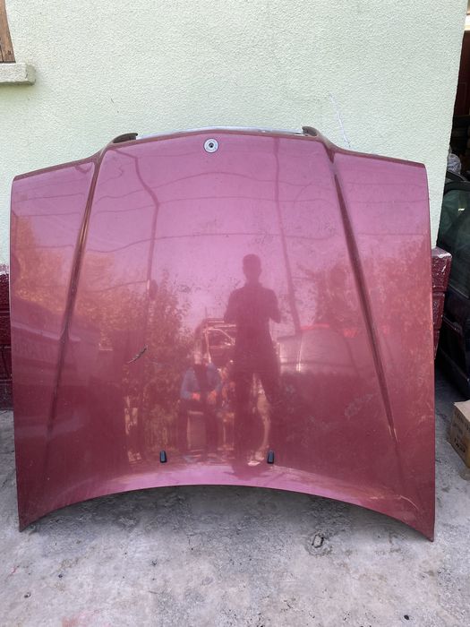 Капот на мерседес w124 Ешка