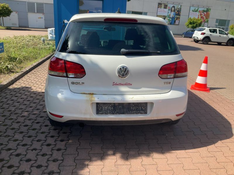 Volkswagen Golf VI 1.6 TDI Style 2011