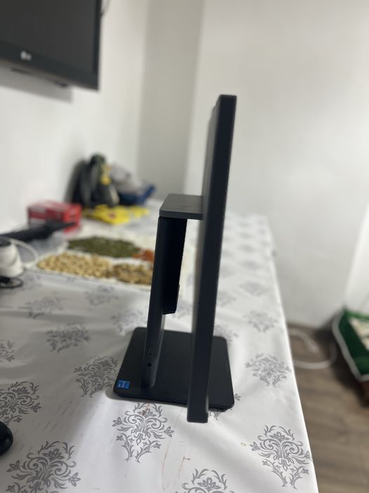 Lenovo ThinkCentre neo 50a моноблок