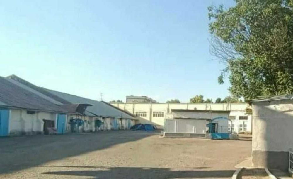 Продаётся 2,2 га производственная база.