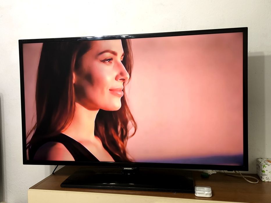 Продам 2 телевизора Samsung sony