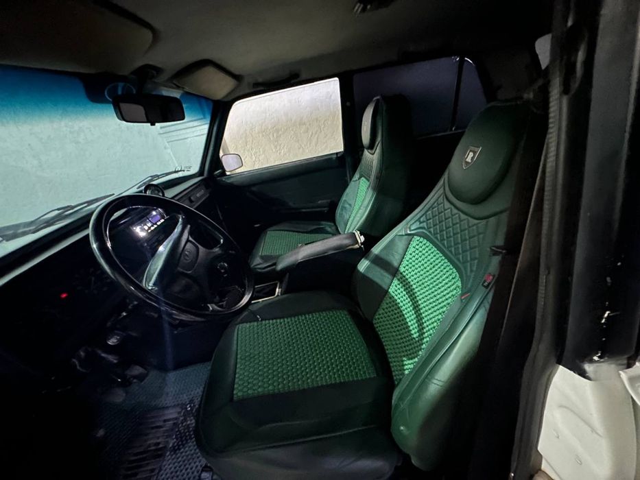 Lada vaz 2107 sotiladi