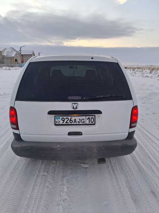 Продам минивен додж караван 3